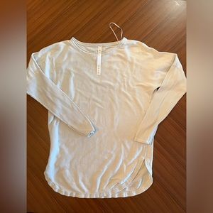 Lululemon top size 6